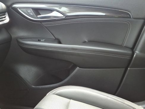 Used 2023 Buick Envision Essence FWD image 23