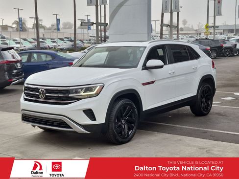 Used 2023 Volkswagen Atlas Cross Sport SE w/ Panoramic Sunroof Package AWD/4WD image 1