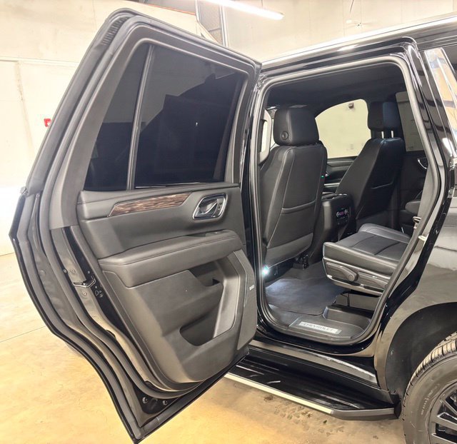 Used 2022 Chevrolet Tahoe LT w/ LT Signature Plus Package RWD image 24