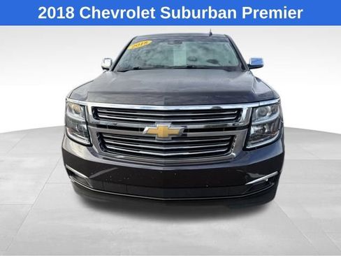 Used 2018 Chevrolet Suburban Premier image 2