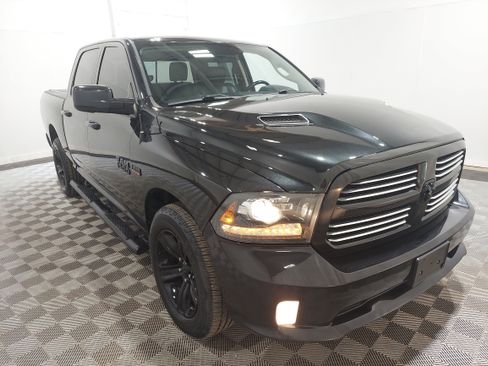 Used 2016 RAM 1500 Sport w/ Black Ram 1500 Sport Group AWD/4WD image 4