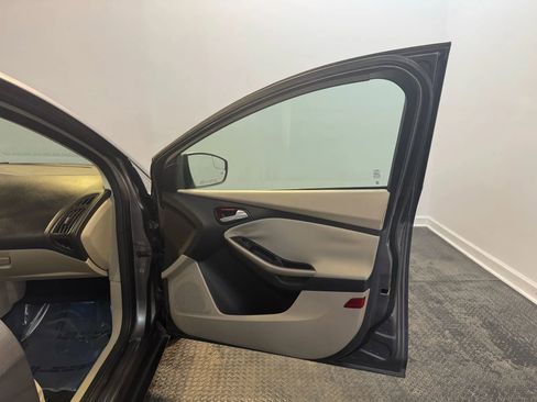 Used 2012 Ford Focus SEL FWD image 22