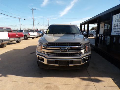 Used 2018 Ford F150 Lariat image 2