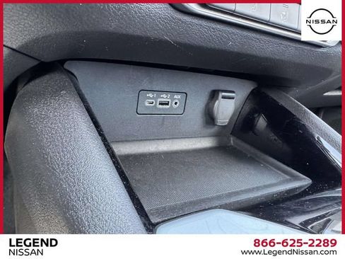 Used 2024 Nissan Altima 2.5 SV FWD image 27