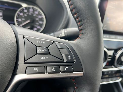 New 2025 Nissan Sentra SR w/ SR Premium Package image 11