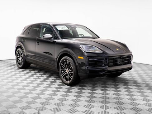 New 2026 Porsche Cayenne AWD/4WD image 6