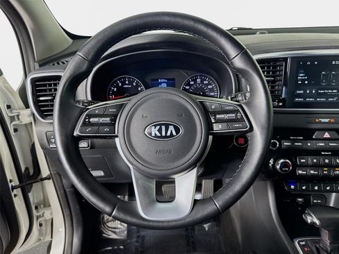 Used 2022 Kia Sportage EX w/ EX Technology Package FWD image 12