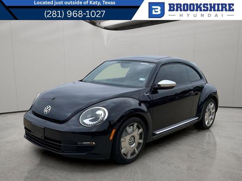 Used 2013 Volkswagen Beetle 2.5 Fender FWD image 1