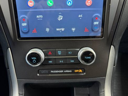 Used 2021 Ford Edge SEL image 27