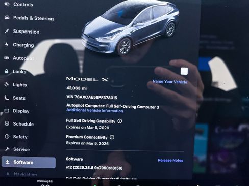 Used 2023 Tesla Model X image 23