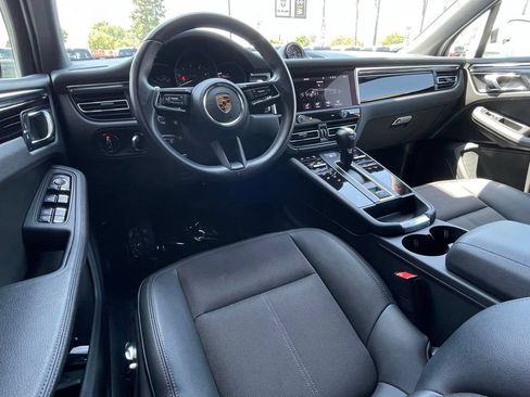 Used 2023 Porsche Macan AWD/4WD image 24