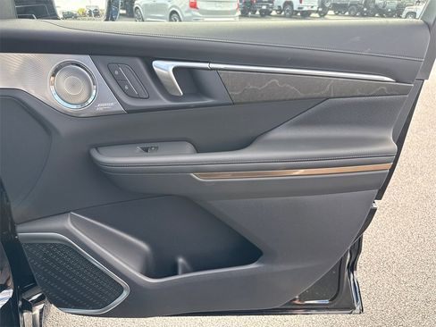 New 2026 Buick Enclave Avenir w/ Super Cruise Package image 39