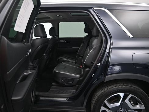 Used 2024 Hyundai Palisade Limited FWD image 23