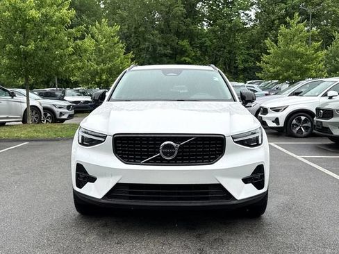 Used 2026 Volvo XC40 B5 Plus AWD/4WD image 15