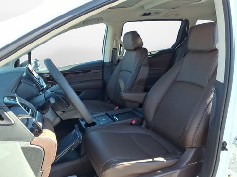 New 2026 Honda Odyssey Touring image 8