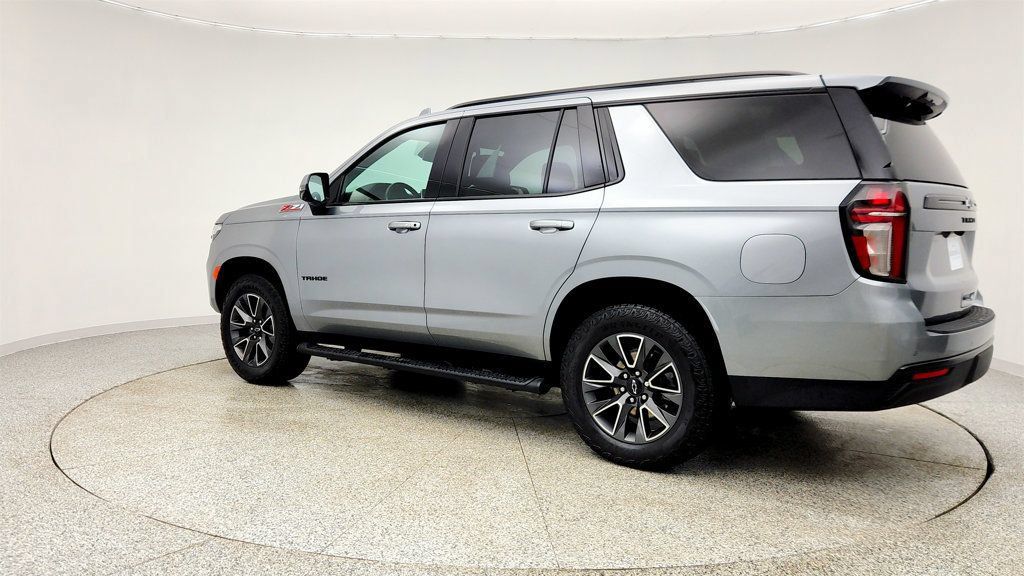 Used 2023 Chevrolet Tahoe Z71 w/ Luxury Package AWD/4WD image 7