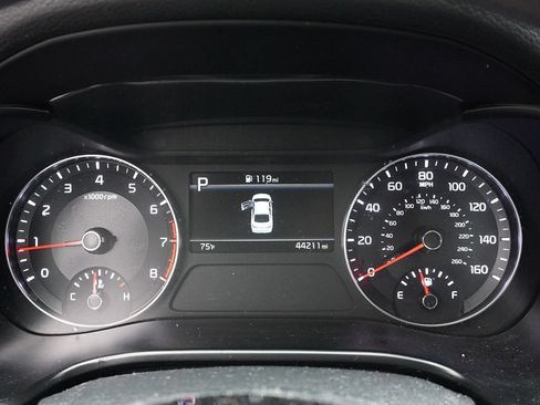 Used 2022 Kia Forte LXS FWD image 29