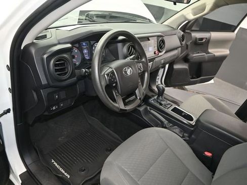 Used 2021 Toyota Tacoma SR AWD/4WD image 7