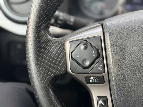 Used 2016 Toyota Tacoma SR5 w/ Towing Package AWD/4WD image 15