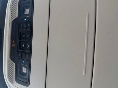 Used 2025 Ford Expedition Max Active AWD/4WD image 54