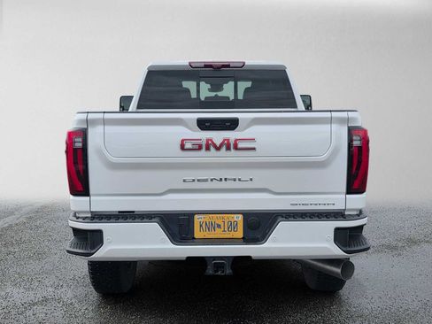 Certified 2025 GMC Sierra 2500 Denali w/ Denali Reserve Package AWD/4WD image 4