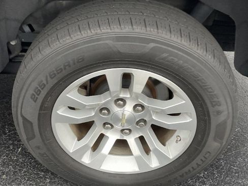 Used 2019 Chevrolet Tahoe LT image 11