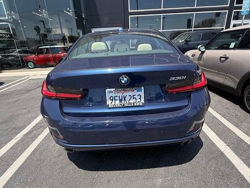 Used 2023 BMW 330i Sedan w/ Parking Assistance Package RWD image 9