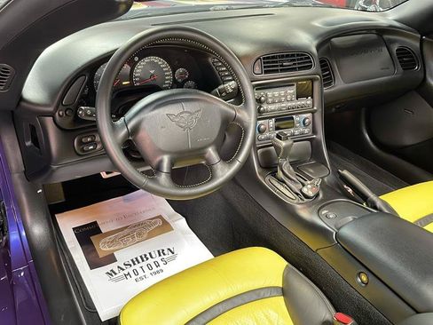 Used 1998 Chevrolet Corvette Convertible w/ Memory Pkg RWD image 34