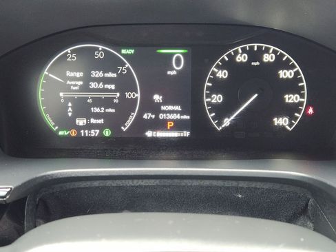 Used 2025 Honda CR-V Sport Touring image 17