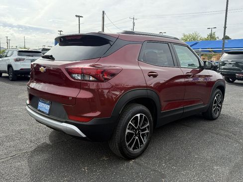Used 2025 Chevrolet TrailBlazer LT image 5