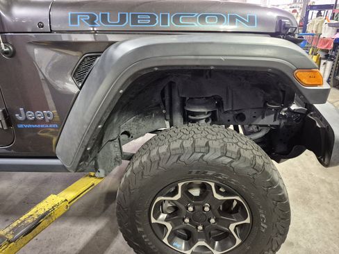 Used 2023 Jeep Wrangler Unlimited Rubicon 4xe image 25