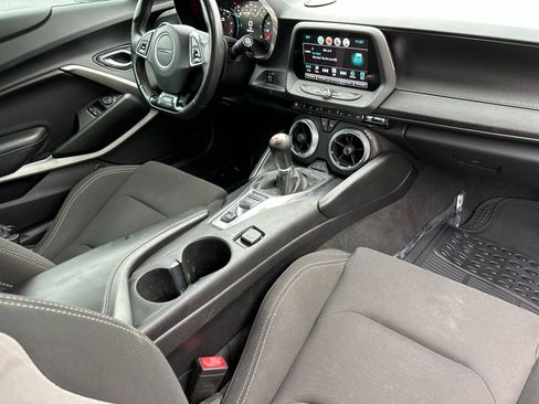 Used 2018 Chevrolet Camaro SS image 15