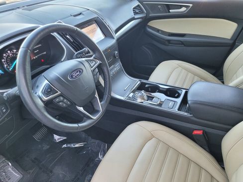 Used 2019 Ford Edge SEL w/ Equipment Group 201A image 19