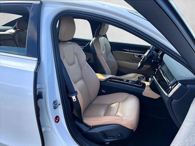 Used 2018 Volvo S90 T5 Momentum w/ Convenience Package FWD image 9