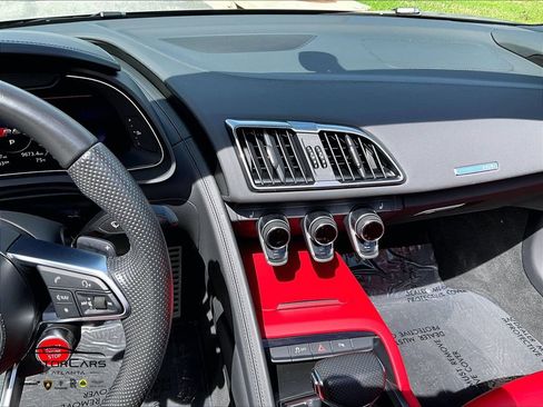 Used 2022 Audi R8 V10 performance RWD image 7