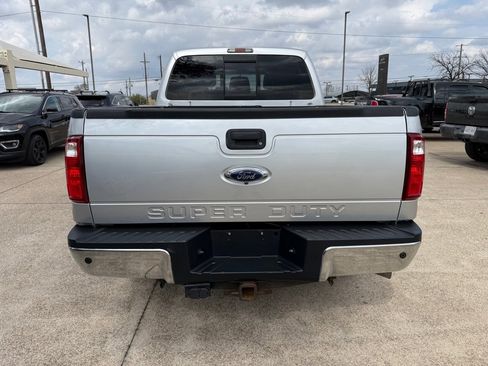 Used 2015 Ford F250 Lariat w/ Lariat Interior Package AWD/4WD image 6