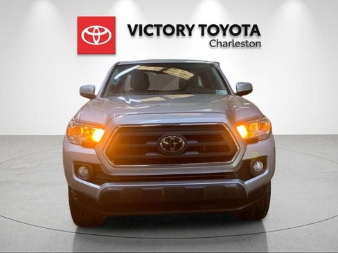 Used 2022 Toyota Tacoma SR5 w/ SR5 Appearance Package (SM) AWD/4WD image 8