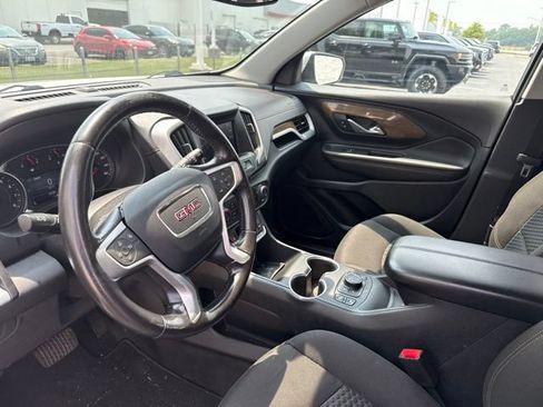 Used 2020 GMC Terrain SLE w/ Driver Convenience Package FWD image 14