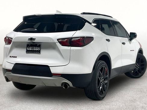 Used 2021 Chevrolet Blazer LT w/ Redline Edition FWD image 2