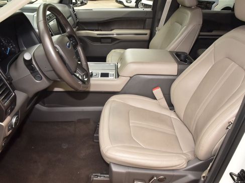 Used 2021 Ford Expedition Limited RWD image 13