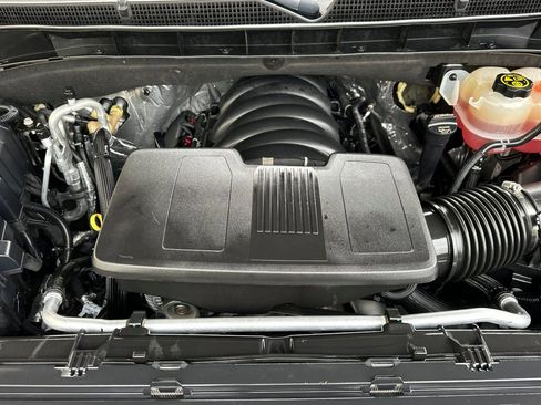 Used 2021 Cadillac Escalade Premium Luxury RWD image 26