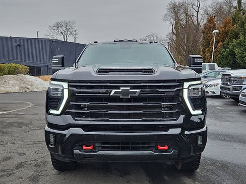 Used 2025 Chevrolet Silverado 2500 LT w/ Trail Boss Package image 2