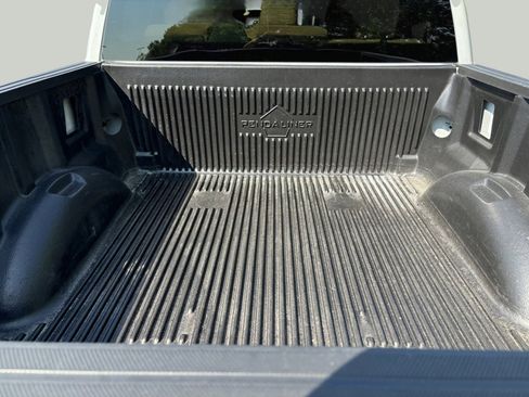 Used 2023 Ford F150 XLT image 7