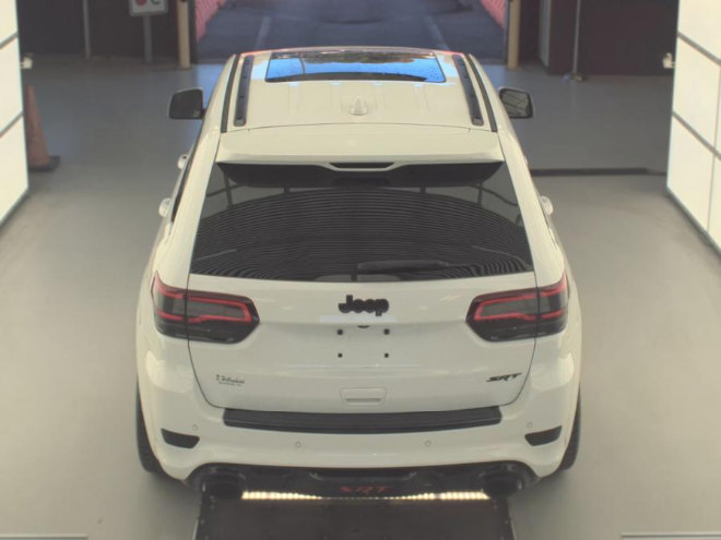Used 2019 Jeep Grand Cherokee SRT AWD/4WD image 5
