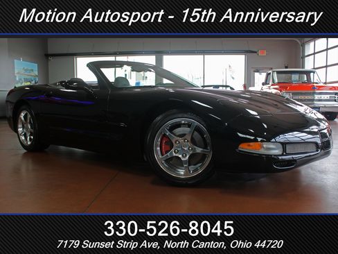 Used 2003 Chevrolet Corvette 50Th Anniversary w/ Preferred Equipment Group1 image 2