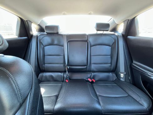 Used 2024 Chevrolet Malibu LT image 38