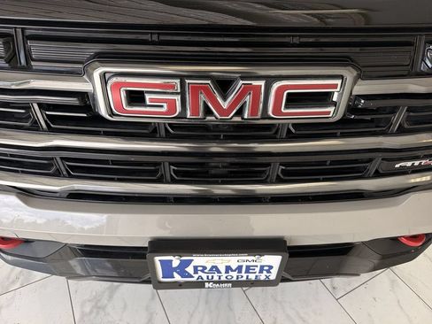New 2026 GMC Terrain AT4 AWD/4WD image 32