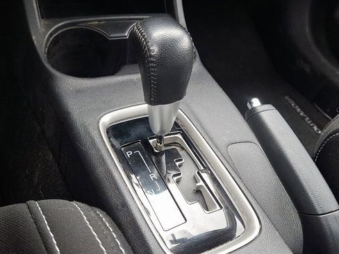 Used 2016 Mitsubishi Outlander ES image 14