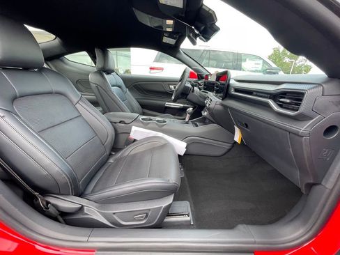 Used 2024 Ford Mustang Premium image 22