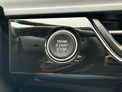 New 2026 Kia Seltos S FWD image 28